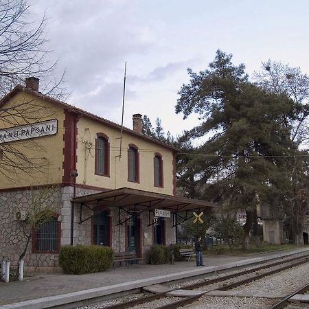 Vassilis Guesthouse Rapsáni Exterior foto