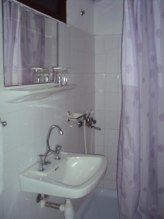 Vassilis Guesthouse Rapsáni Habitación foto